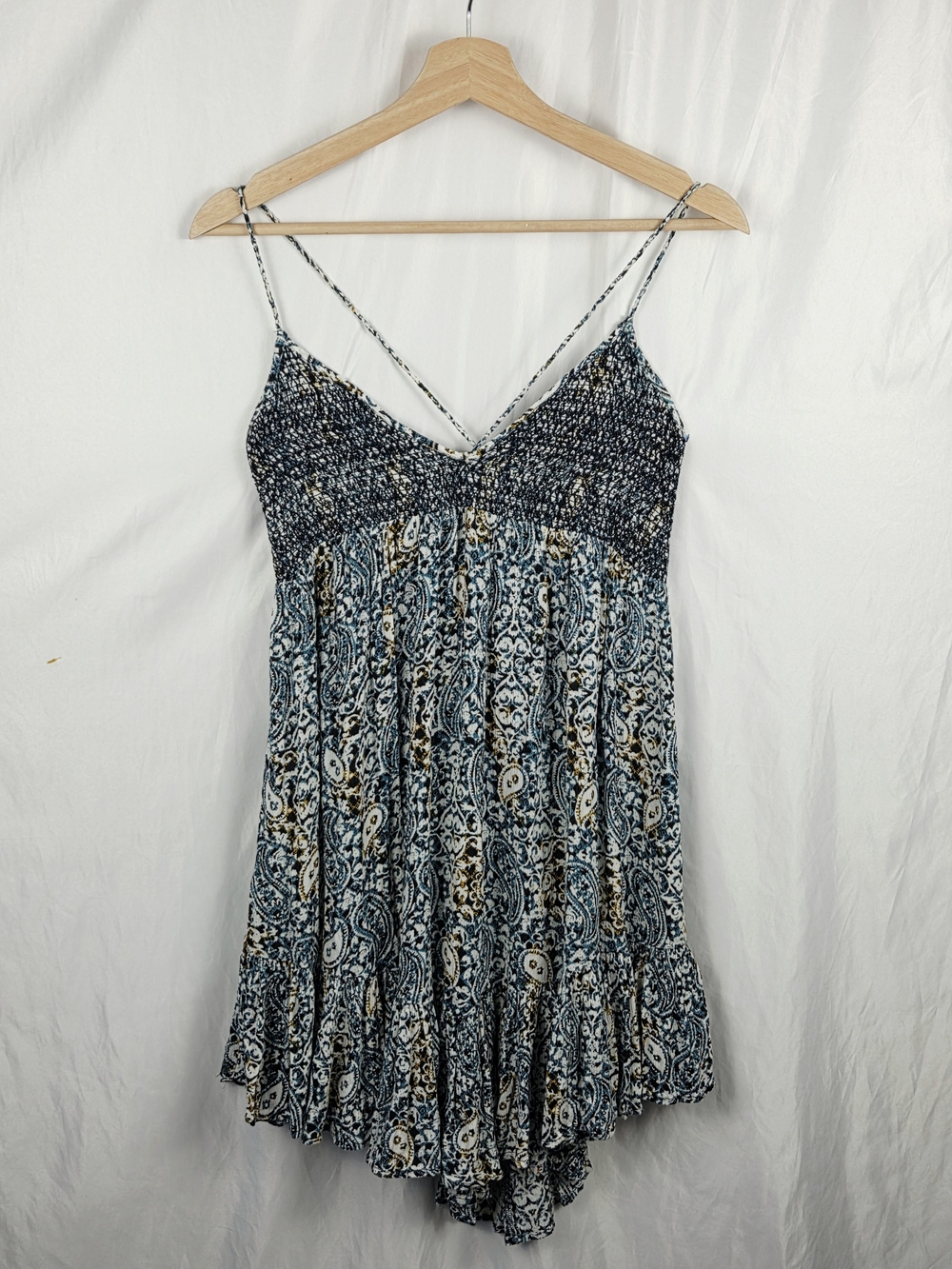 Volcom Boho Paisley Smocked Bodice Crisscross Spaghetti Straps Tunic Top XS